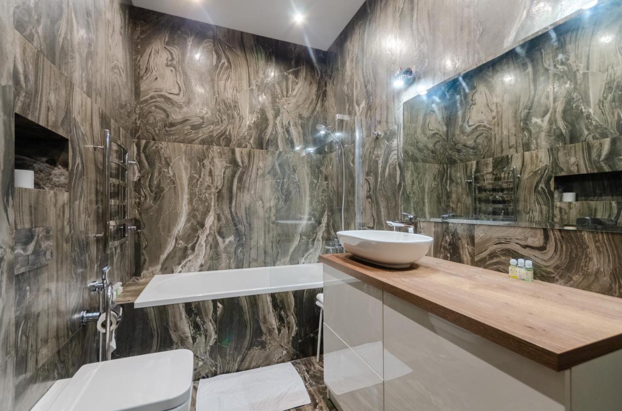 Petrovdom Apartaments 8-188 In Rc Central Park, 7 John Mccain Street เคียฟ ภายนอก รูปภาพ